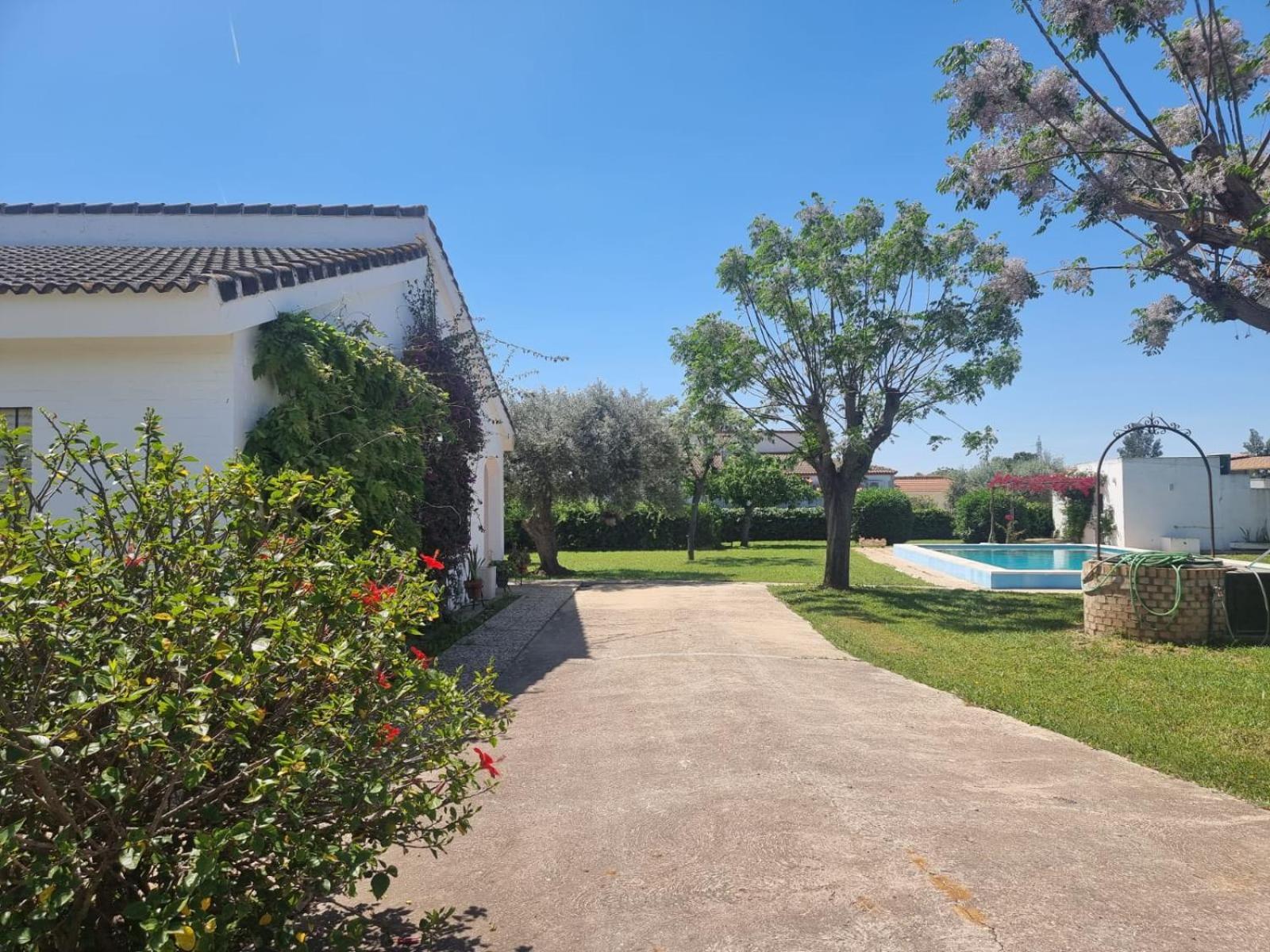 Casa En El Campo Cerca De Sevilla *